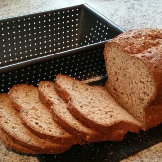 Master Class Brotbackform 23 cm perforiert – Bild 7