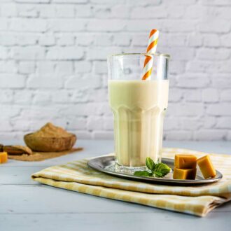 Protein MILCHSHAKE Toffee-Karamell Proteinshake Ketoshake Proteinpulver - fertiges Getränk